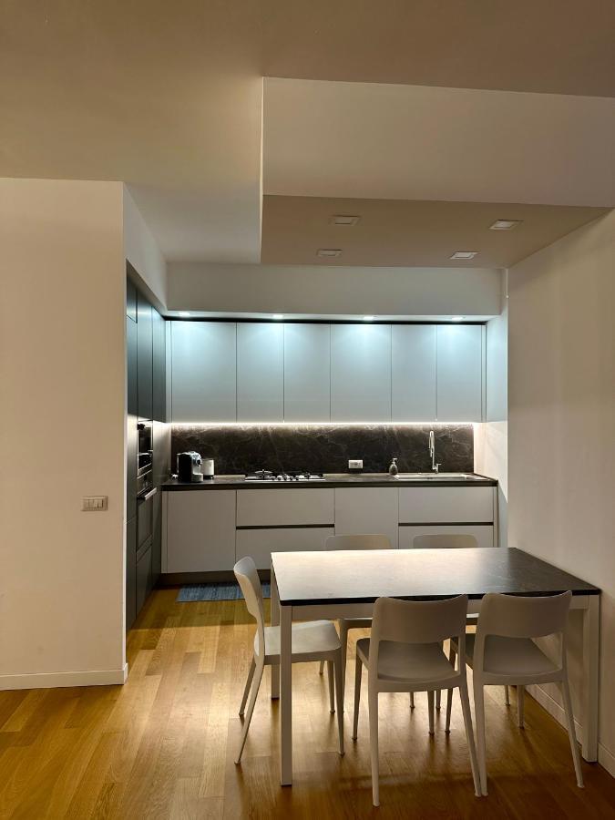 Modern Art Loft - Raffinato Loft In Zona Centrale Milan Luaran gambar